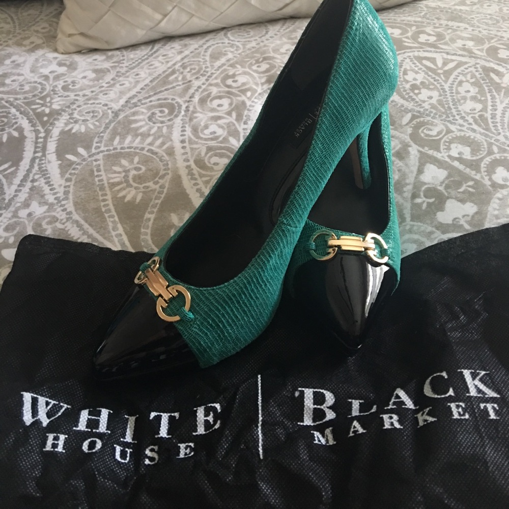 WHBM Green & Black Pump Heels with Gold Hardware